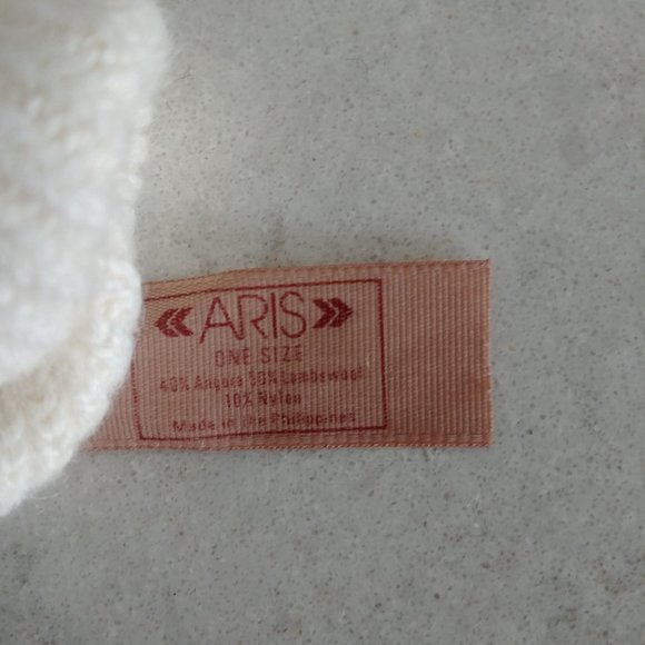 Vintage Aris Women angora wool lambswool cream off white knit gloves - Picture 6 of 10